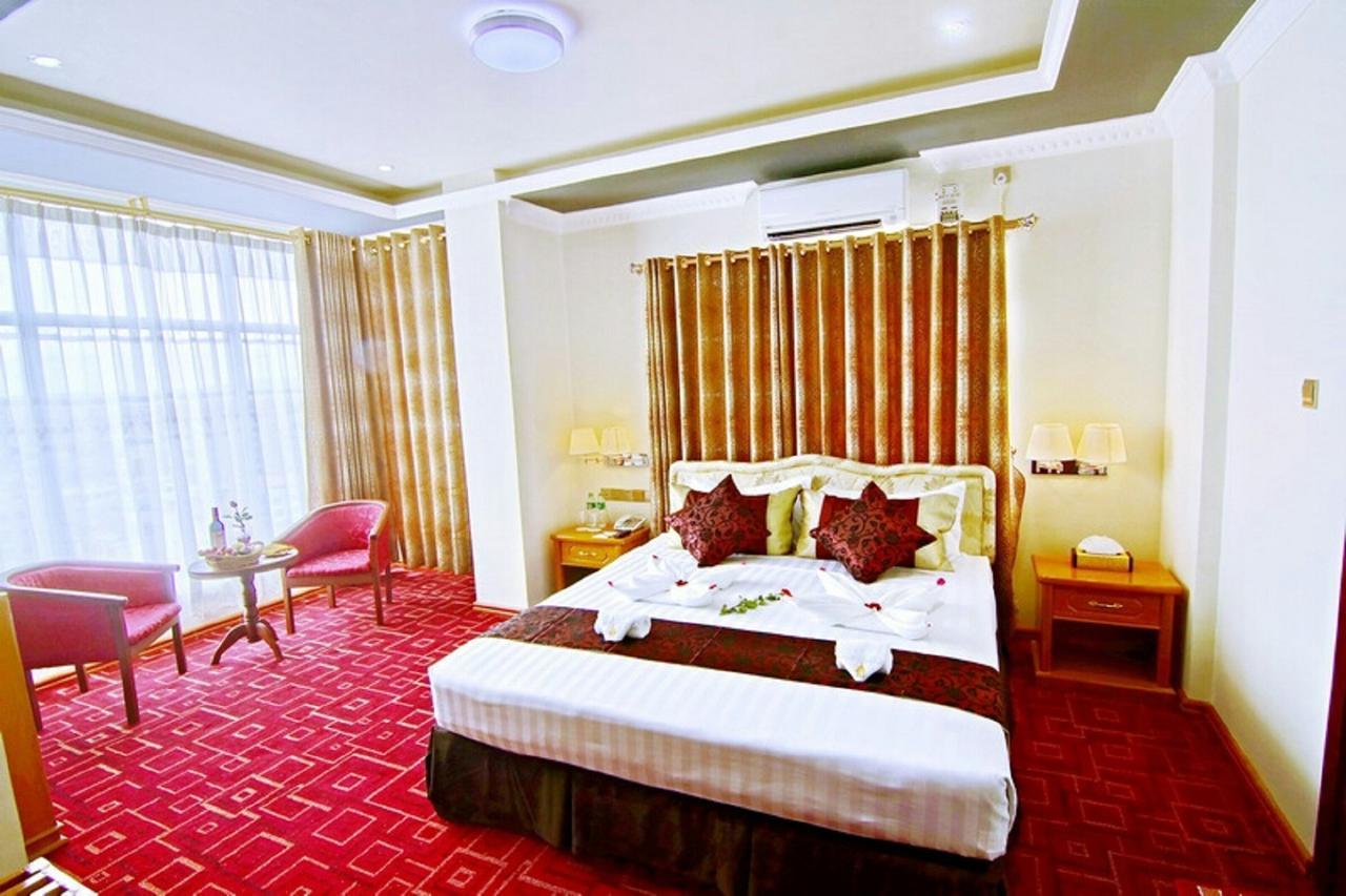 Myat Nan Yone Hotel Mandalay Exterior photo