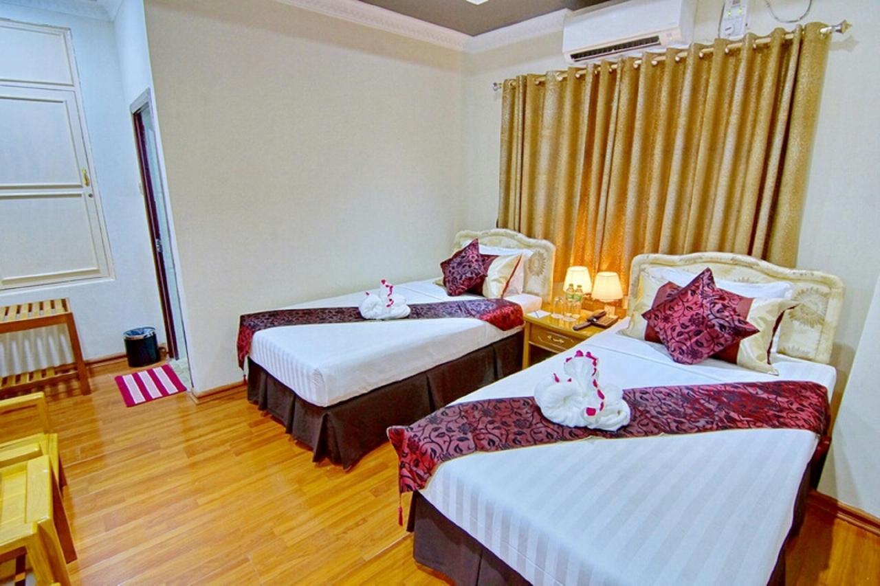 Myat Nan Yone Hotel Mandalay Exterior photo
