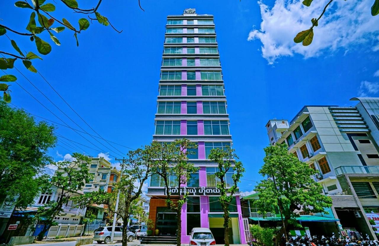 Myat Nan Yone Hotel Mandalay Exterior photo