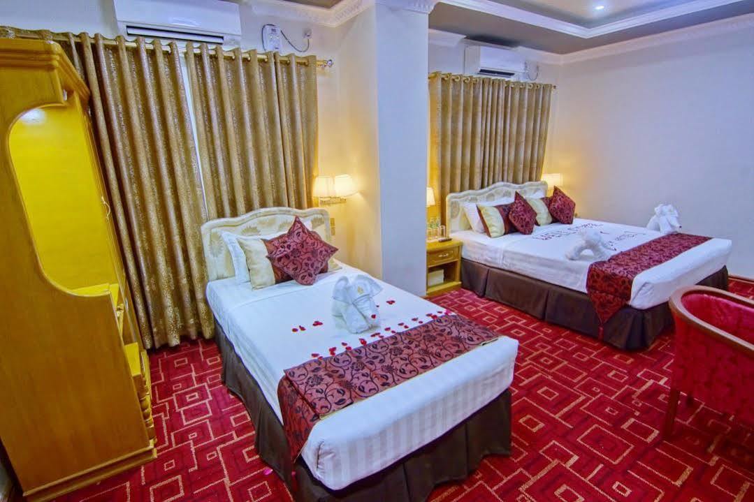 Myat Nan Yone Hotel Mandalay Exterior photo