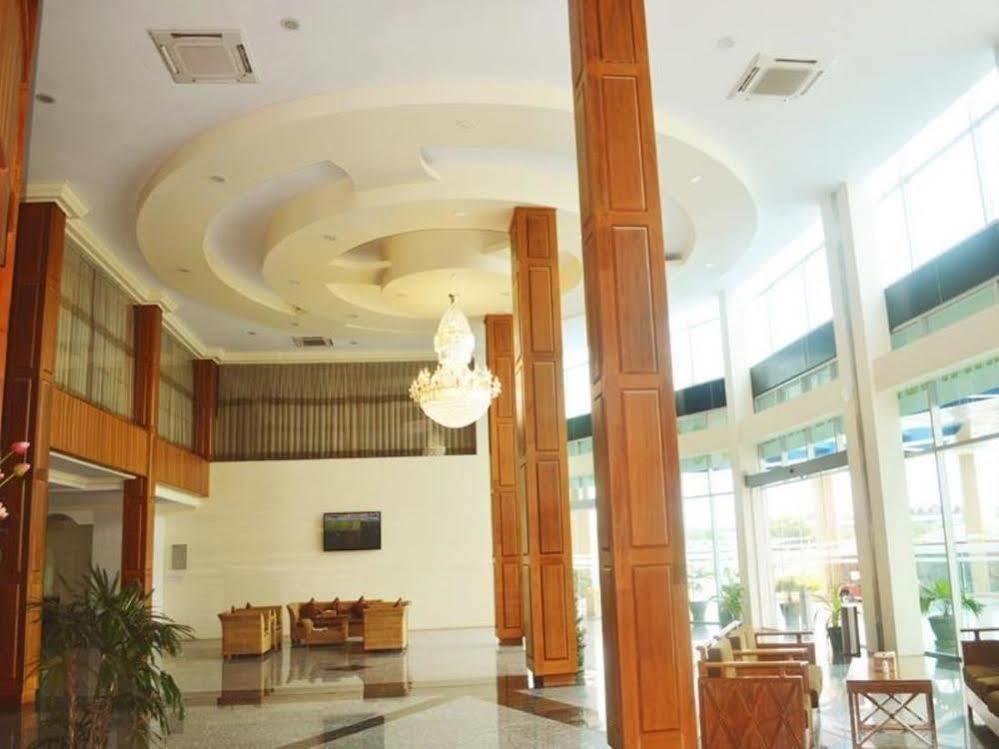 Myat Nan Yone Hotel Mandalay Exterior photo